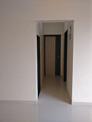 2 BHK Apartment For Rent in Royal Crystal Wing B, Malad East