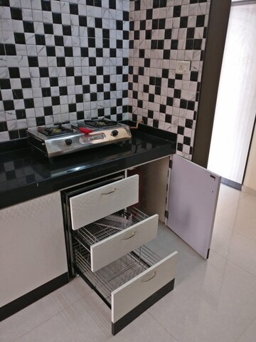 Team Area in 2 BHK Apartment at Royal Crystal Wing B, Malad East – for Rent