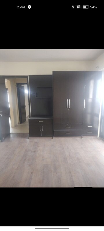 Room in 2 BHK Apartment at Vashisht Heights, Sector 87 – for Sale