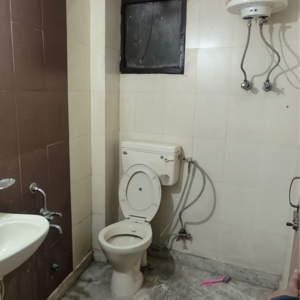 Bathroom in 1 BHK Builder Floor at Malviya Nagar – for Rent
