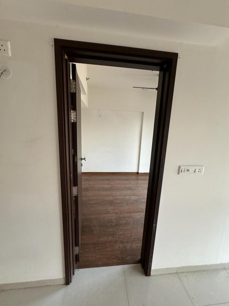 Room, gera-adara 2 Bedroom 630 Sq.Ft. Apartment In Hinjewadi Pune 9681624