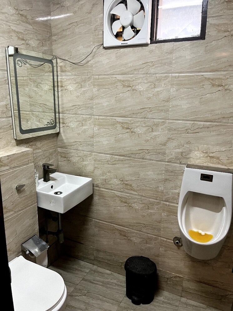 Floor Plan, janakpuri Commercial Office Space 1800 Sq.Ft. In Janakpuri Delhi 9681652