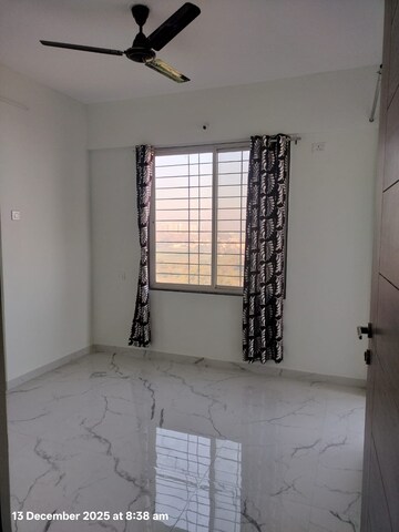 Room in 2 BHK Apartment at Tanish Park, Charholi Budruk – for Rent