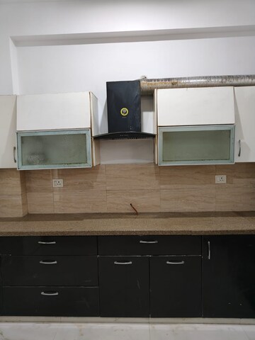 Furnished Amenities in 1 BHK Builder Floor at Palam Vihar – for Rent