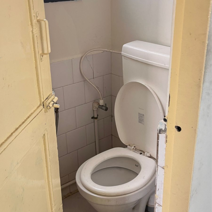 Bathroom, aranyeshwar nagar 1 Bedroom 500 Sq.Ft. Apartment In Aranyeshwar Nagar Pune 9681657