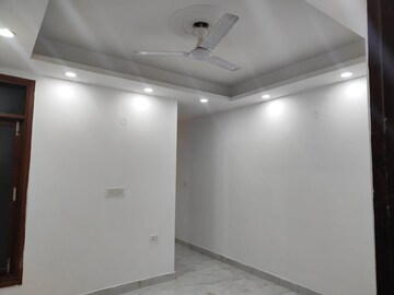 Room in 1 BHK Builder Floor at Saket – for Rent