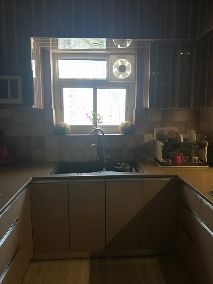 Kitchen, logix-blossom-county 3 Bedroom 1350 Sq.Ft. Apartment In Sector 137 Noida 9681681