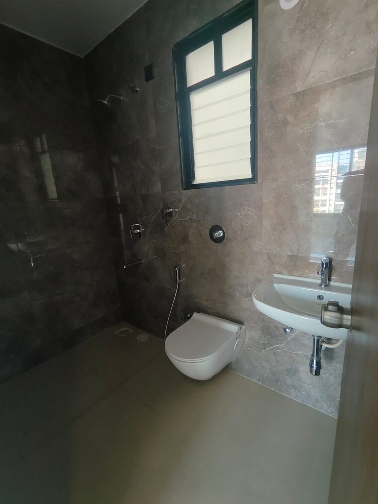 Bathroom, mantra-mirari 3 Bedroom 1695 Sq.Ft. Apartment In Koregaon Park Pune 9681686