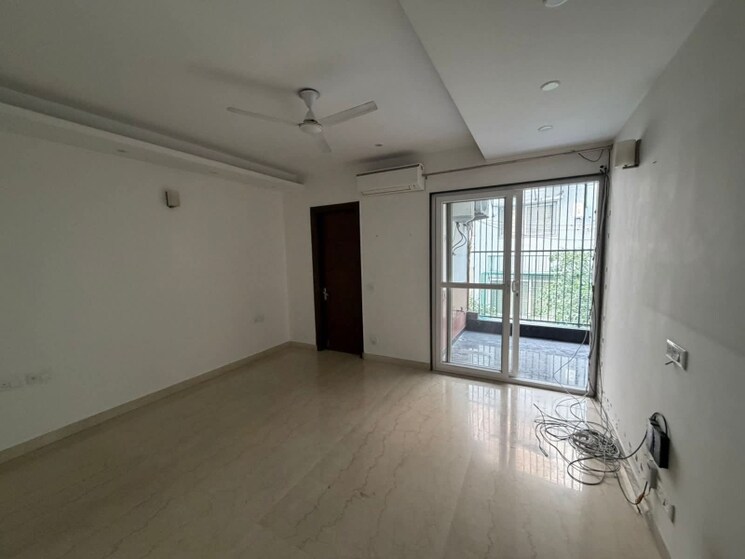 Master Bedroom, kalkaji 3 Bedroom 2000 Sq.Ft. Builder Floor In Kalkaji Delhi 9681756