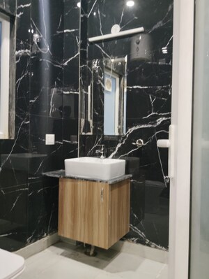 Gym in 1 RK Builder Floor at Sector 45 – for Rent