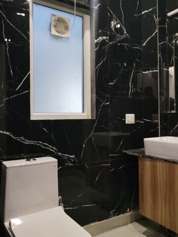 Gym in 1 RK Builder Floor at Sector 45 – for Rent