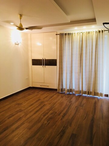 Room in 3 BHK Apartment at Sobha City Gurgaon, Sector 108 – for Rent