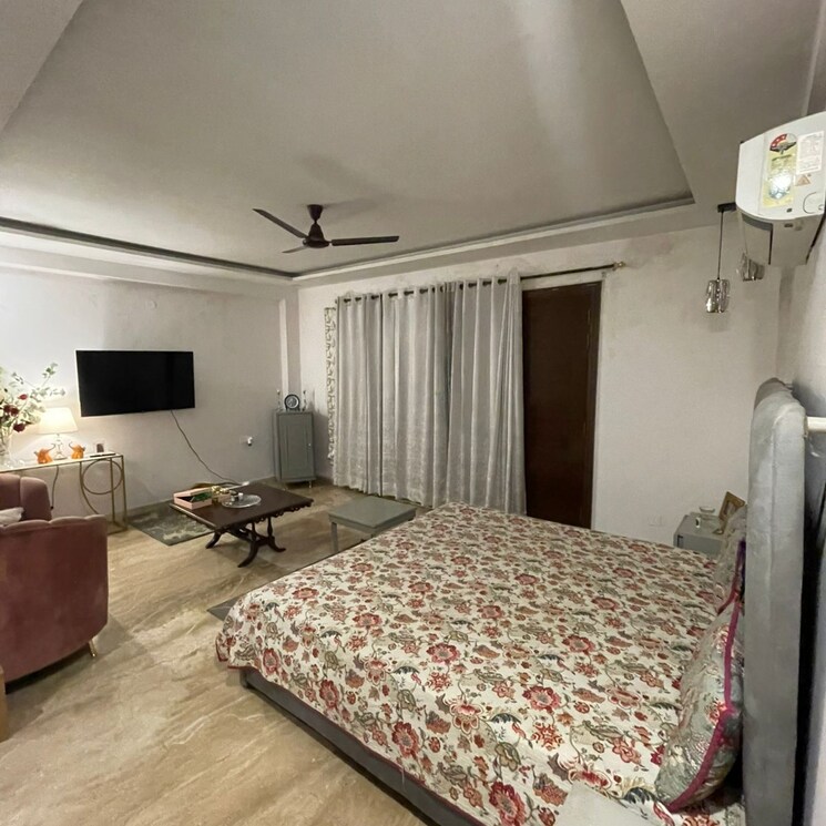 Room, palam vihar Pg For Boys & Girls In Palam Vihar 9681809