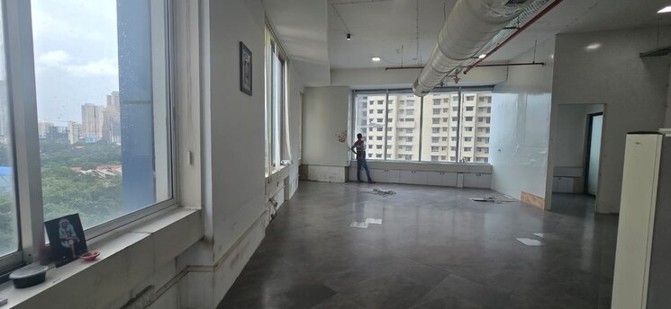 Parking, sun-palazzo Commercial Office Space 3821 Sq.Ft. In Lower Parel Mumbai 9681808