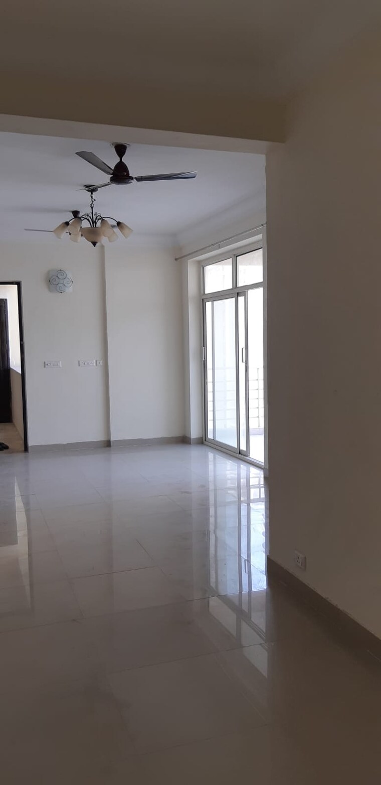 Room, assotech-windsor-court 3 Bedroom 2000 Sq.Ft. Apartment In Sector 78 Noida 9681822