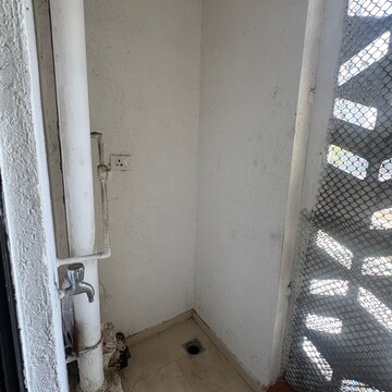 Bathroom in 3 BHK Apartment at Lodha Palava City Lakeshore Greens, Hedutane – for Sale