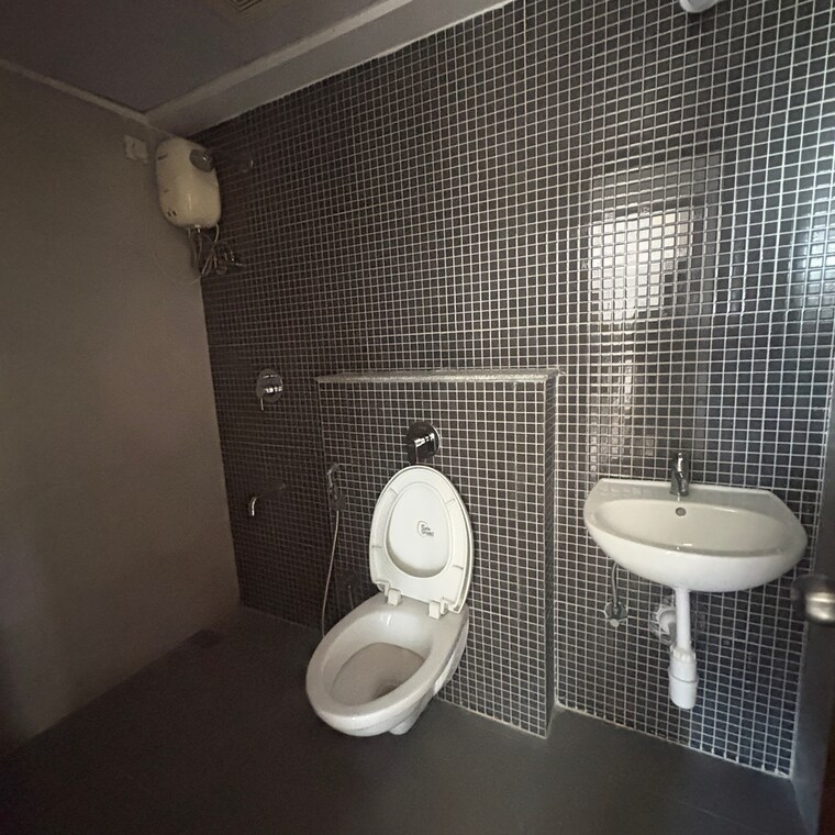 Bathroom, lodha-palava-city-lakeshore-greens 3 Bedroom 861 Sq.Ft. Apartment In Hedutane Thane 9681852