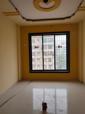 Room in 2 BHK Apartment at Kailash Tower Nalasopara, Nalasopara East – for Rent