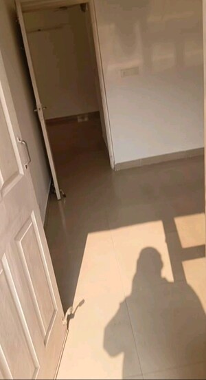 Furnished Amenities in 2 BHK Apartment at Supertech Cape Town, Sector 74 – for Rent