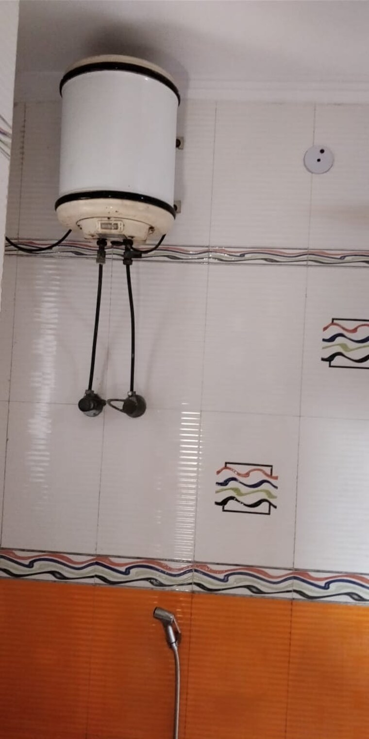 undefined, mayur vihar 3.5 Bedroom 1250 Sq.Ft. Apartment In Mayur Vihar Delhi 9681868