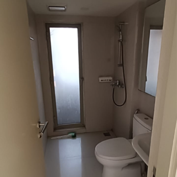 Bathroom in 1 BHK Apartment at Hiranandani Estate Solitaire C, Hiranandani Estate – for Rent