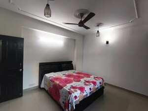 Bedroom in 2 BHK Builder Floor at Sector 40 – for Rent