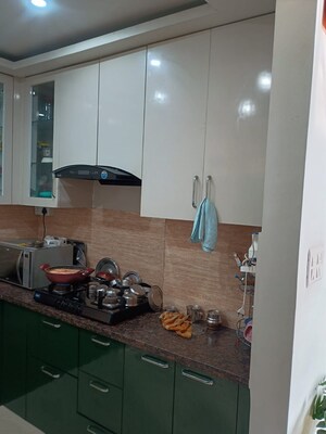 Team Area in 3 BHK Apartment at Omaxe R2, Gomti Nagar – for Sale