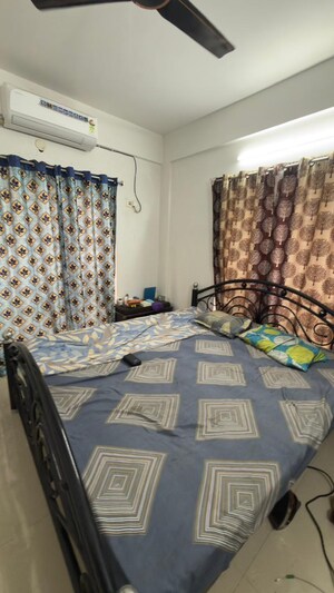 Bedroom in 2 BHK Apartment at Kundan Plaza, Chinar Park – for Sale