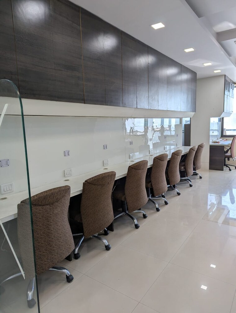 Team Area, haware-infotech-park Commercial Office Space 900 Sq.Ft. In Vashi Sector 30a Navi Mumbai 9681969