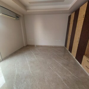 Room in 3 BHK Builder Floor at Vipul Greens, Sector 48 – for Sale