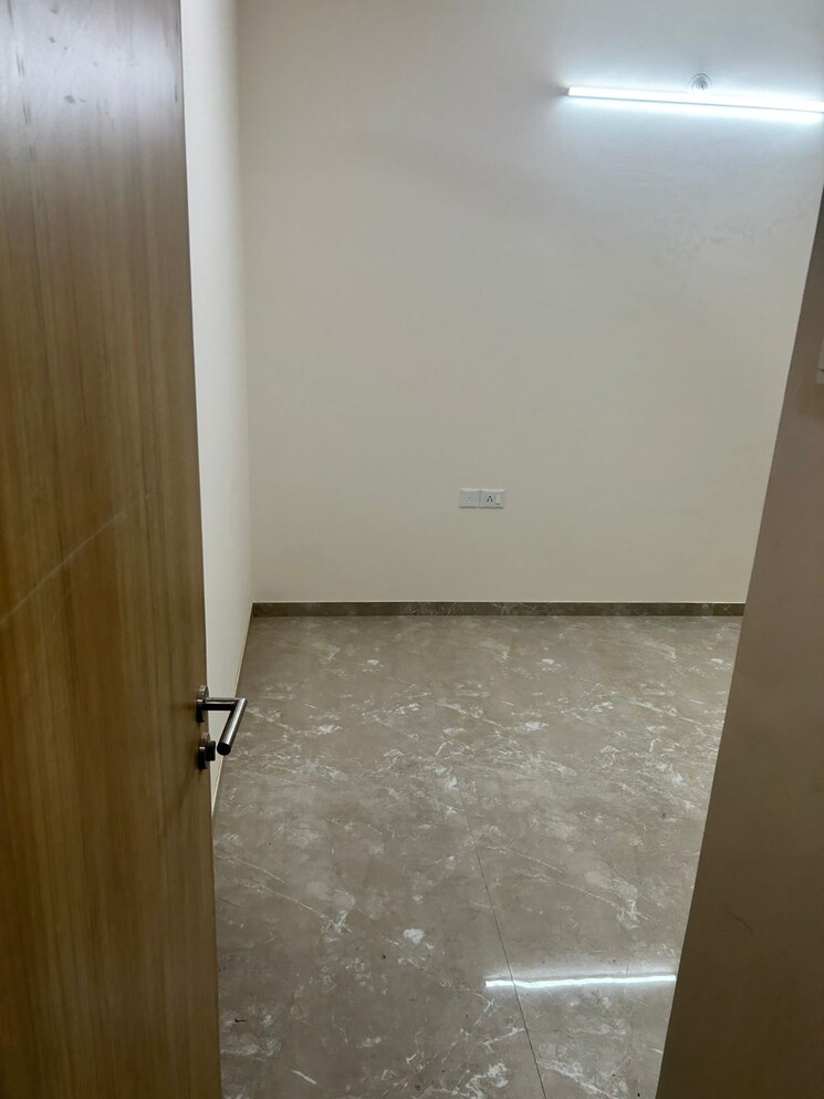 Room, lnt-veridian 1 Bedroom 382 Sq.Ft. Apartment In Powai Mumbai 9681998