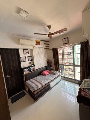 Bedroom in 2 BHK Apartment at Shree Shashwat CHS, Mira Road – for Rent