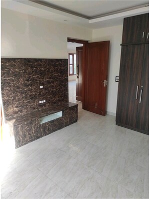 3 BHK Builder Floor For Rent in Sector 38
