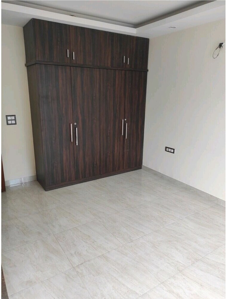 Room, sector 38 3 Bedroom 2100 Sq.Ft. Builder Floor In Sector 38 Gurgaon 9679430