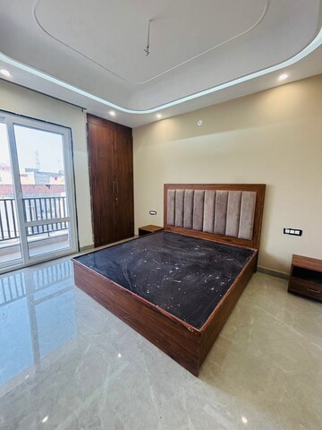 Bedroom in 1 BHK Builder Floor at Sector 31 – for Rent