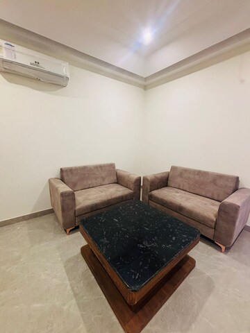 Living Room in 1 BHK Builder Floor at Sector 31 – for Rent
