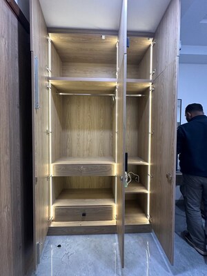 Bathroom in 1 BHK Builder Floor at Sector 31 – for Rent