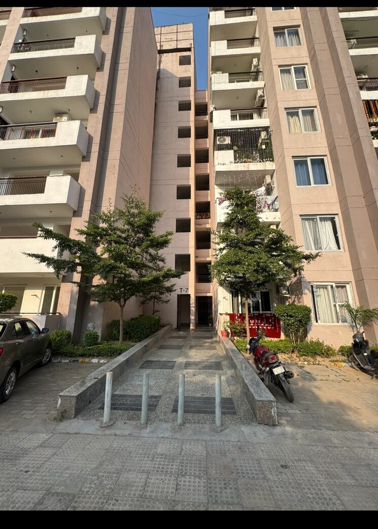 Exterior View, vip road 2 Bedroom 1150 Sq.Ft. Apartment In Vip Road Zirakpur 9682048