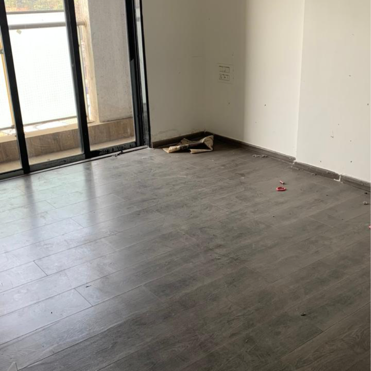 Room, hubtown-hill-crest 1.5 Bedroom 737 Sq.Ft. Apartment In Rup Nagar Mumbai 9682087