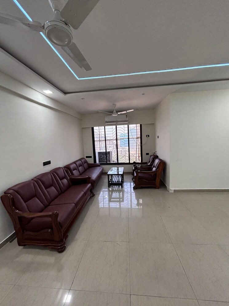 Living Room, andheri west 2 Bedroom 700 Sq.Ft. Apartment In Andheri West Mumbai 9682106