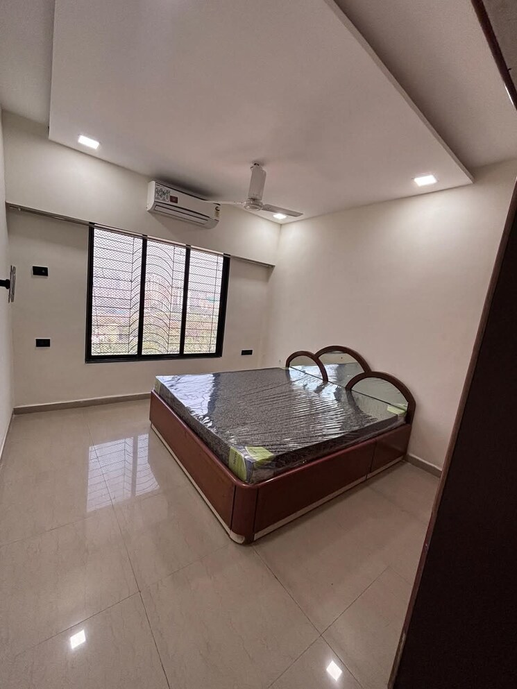 Living Room, andheri west 2 Bedroom 700 Sq.Ft. Apartment In Andheri West Mumbai 9682106