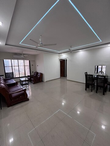 2 BHK Apartment For Rent in Andheri West