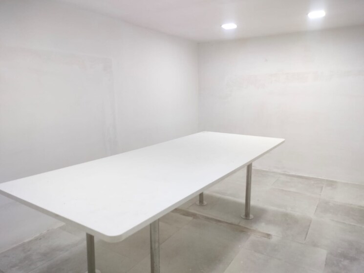 Room, sector 2 Commercial Office Space 2300 Sq.Ft. In Sector 2 Noida 9682123