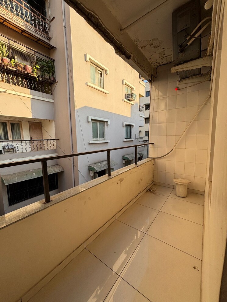 Balcony, vastrapur 2 Bedroom 1250 Sq.Ft. Apartment In Vastrapur Ahmedabad 9682128