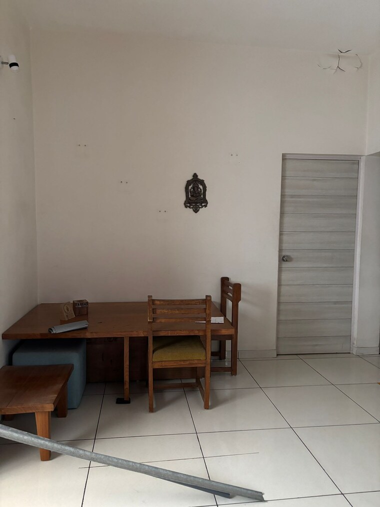 Living Room, vastrapur 2 Bedroom 1250 Sq.Ft. Apartment In Vastrapur Ahmedabad 9682128