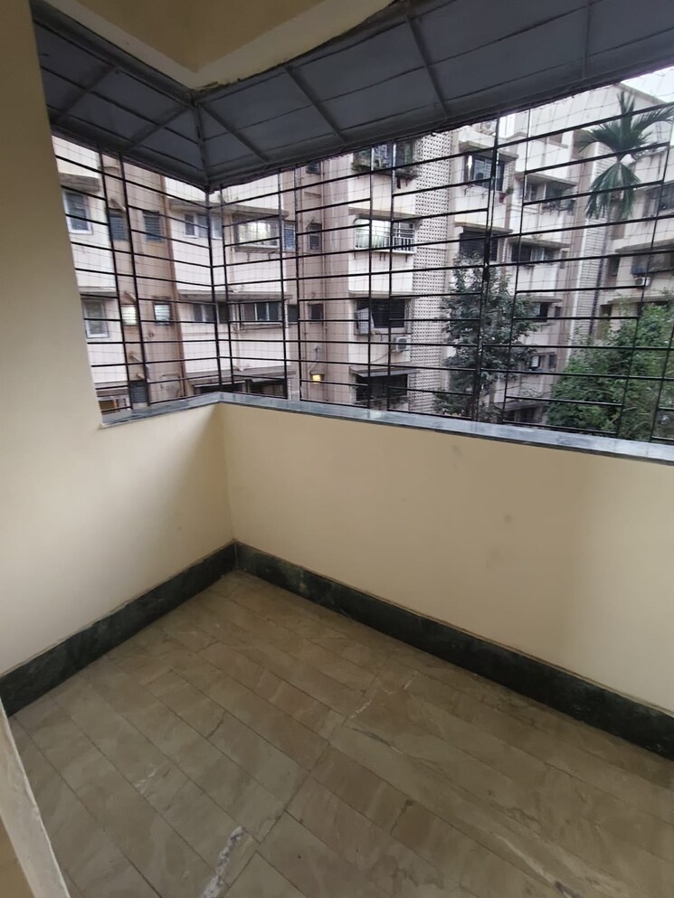 Balcony, haridwar-apartments 2 Bedroom 700 Sq.Ft. Apartment In Evershine Nagar Mumbai 9682135