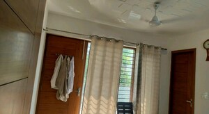 Room in 3 BHK Apartment at BPTP Parkland, Sector 75 – for Rent