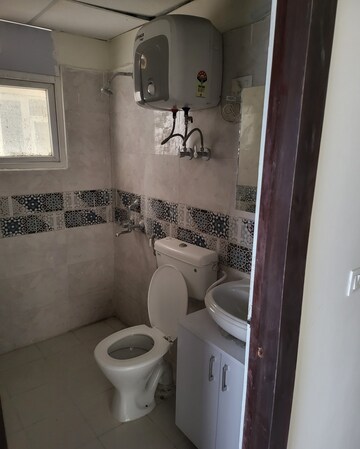 Master Bedroom in 2 BHK Apartment at Signature Global Prime, Sector 63a – for Rent