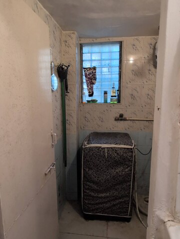 Bathroom in 1 RK Apartment at Andheri West – for Rent