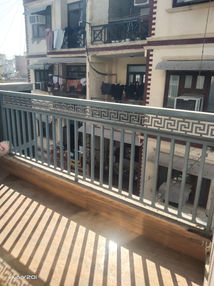 Balcony, palm-residency-chhatarpur 1 Bedroom 500 Sq.Ft. Apartment In Chattarpur Delhi 9682194